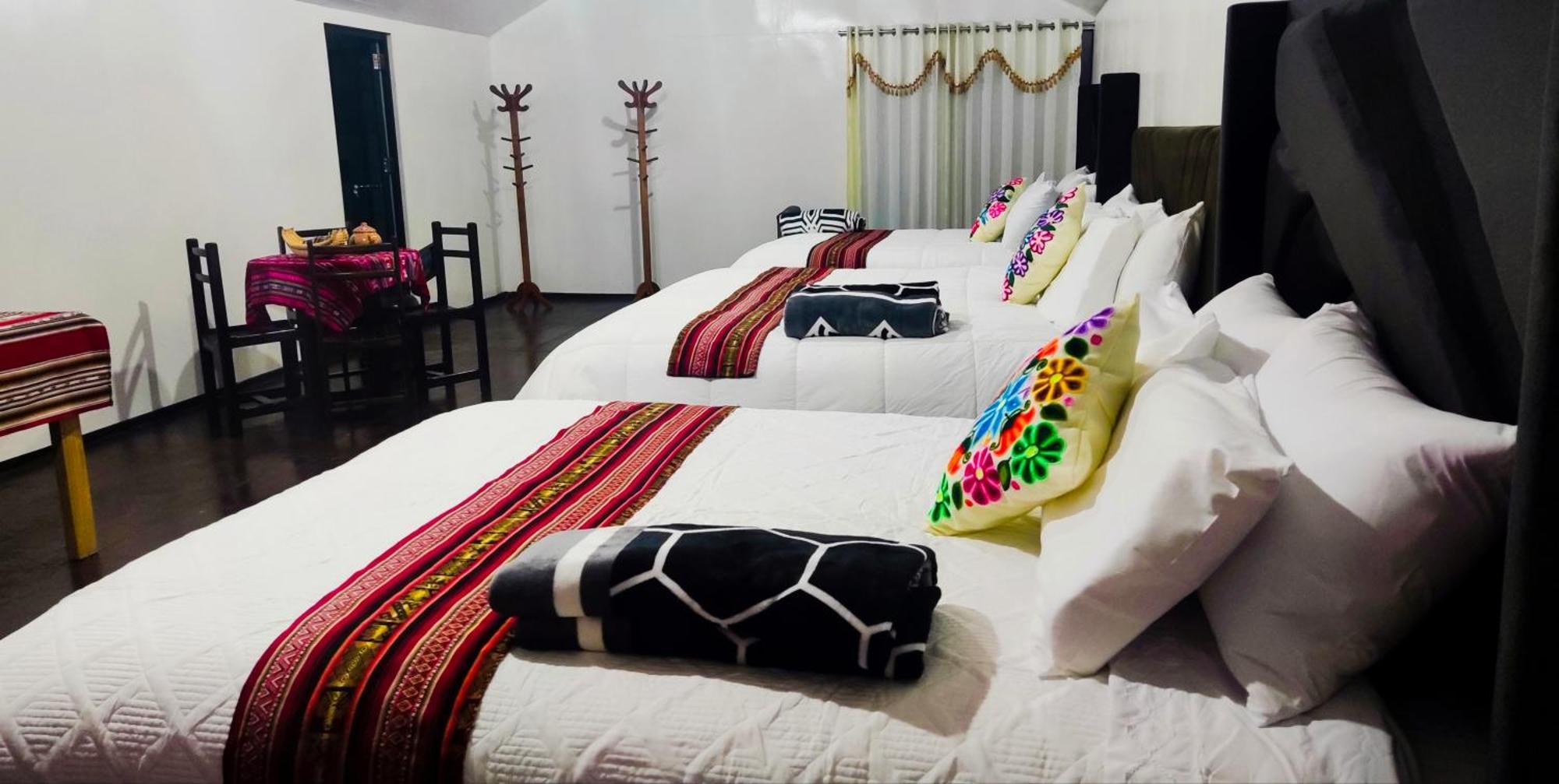 Uros Utasa Lodge Пуно Экстерьер фото